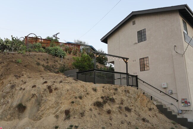 Building Photo - 2737 Chadwick Cir