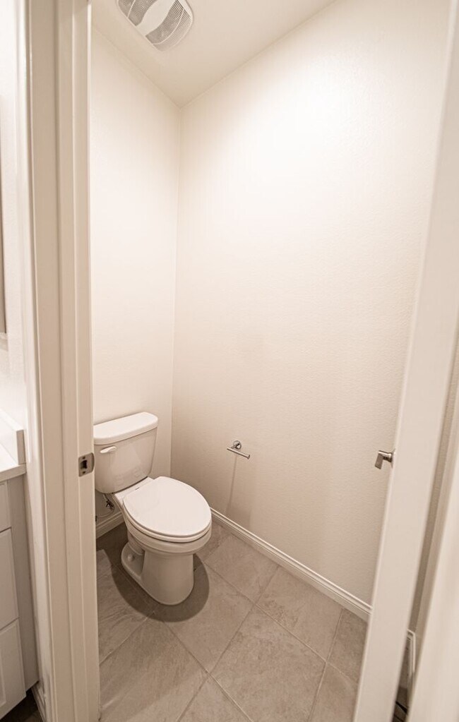 Building Photo - Brand New 3 Bedroom