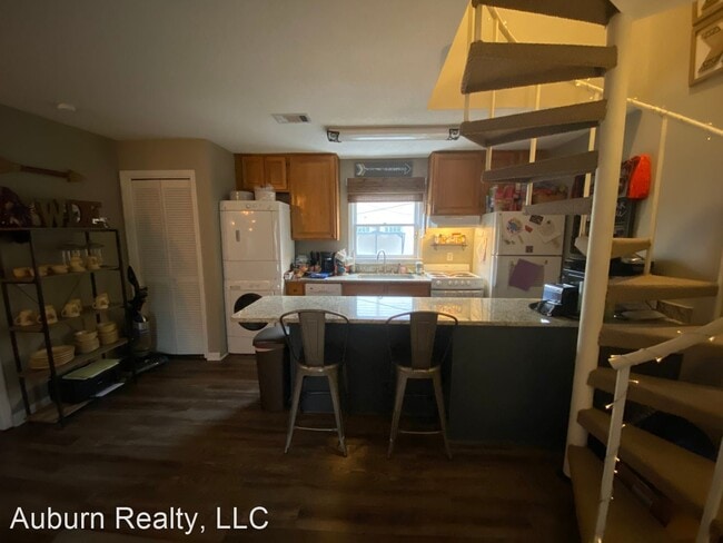 Building Photo - 2 br, 2 bath House - Campus Courtyard @ Ma...