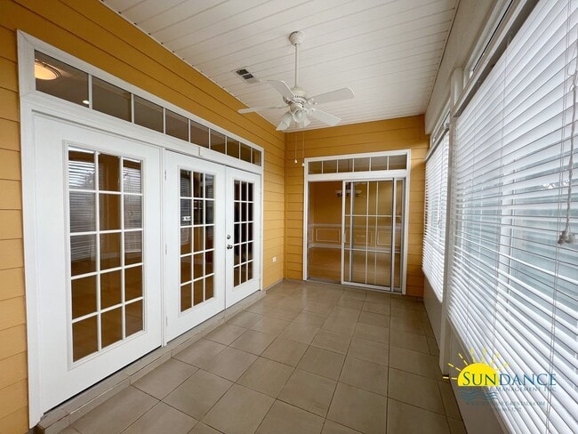 Building Photo - Spacious 3-Bedroom Home with Florida Room in the Heart of Fort Walton Beach!
