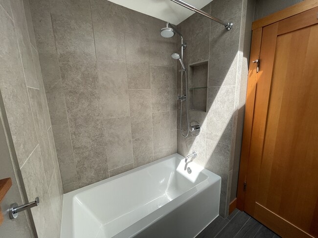 Building Photo - 6551 35th Ave SW