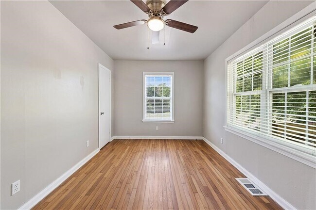 Building Photo - 2201 Cr 320