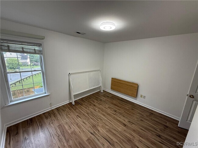 Building Photo - 9301 Olde Mill Pond Dr