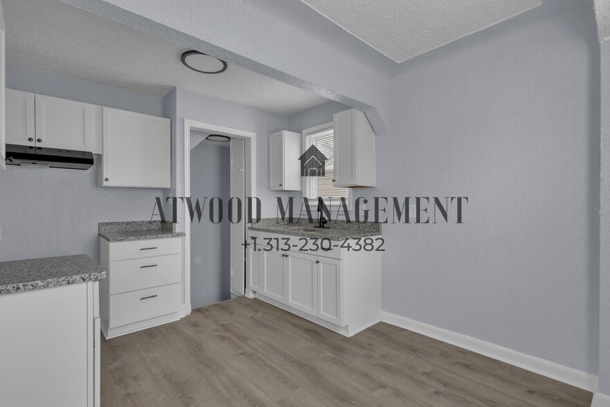 Building Photo - 21451 Glenco St