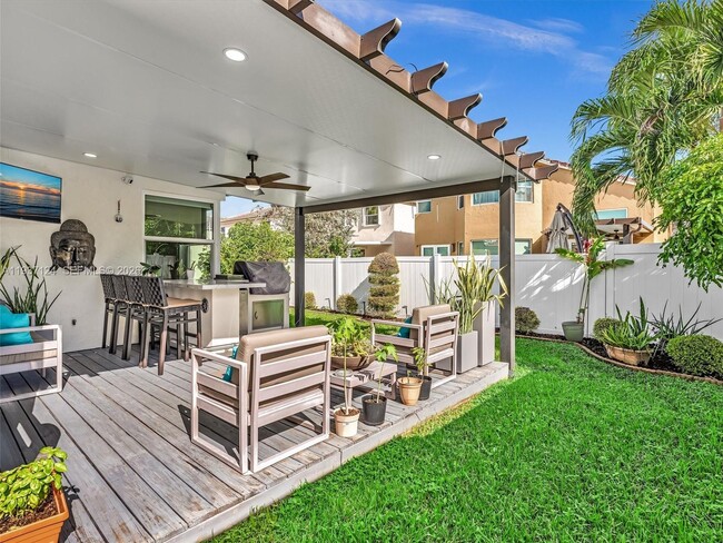 Building Photo - 357 NW 154 Ave