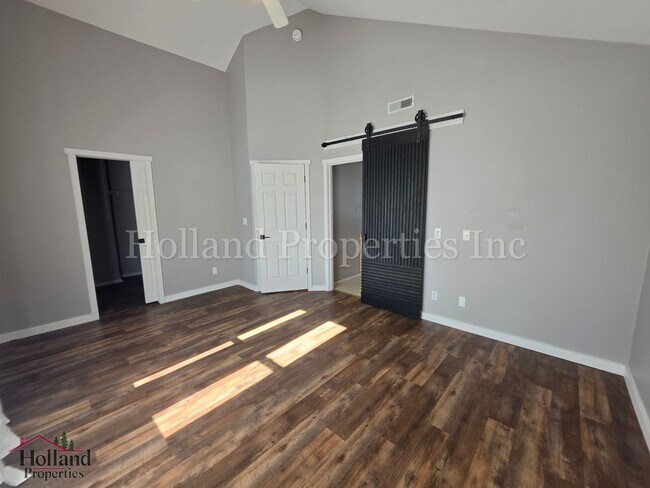 Building Photo - 3255 SW 179th Terrace