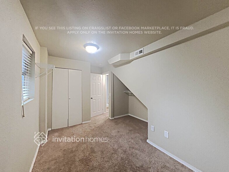 Building Photo - 6605 S 127th Pl
