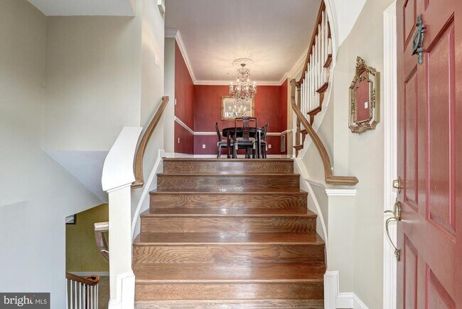 Building Photo - 1657 Colonial Hills Dr