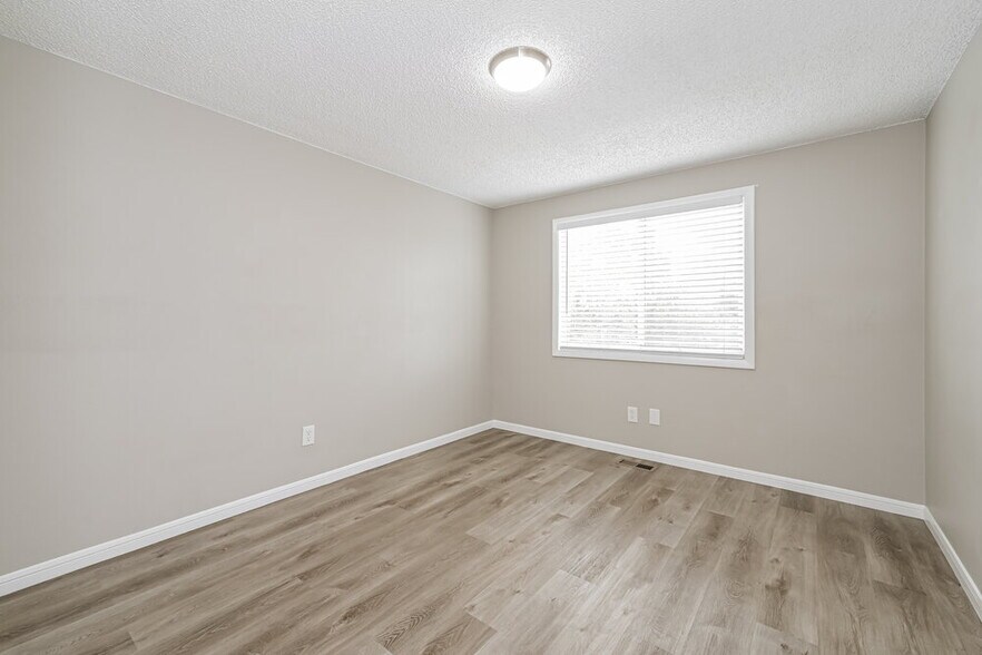 Building Photo - 3501 S Richfield Cir