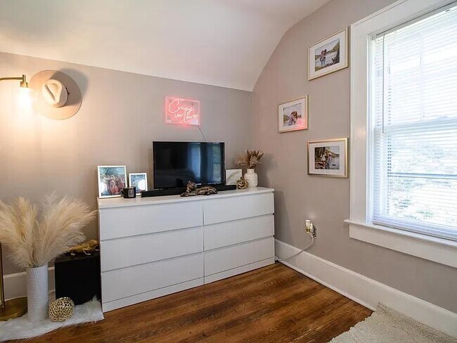 Building Photo - 3342 Yellow Sulphur Rd