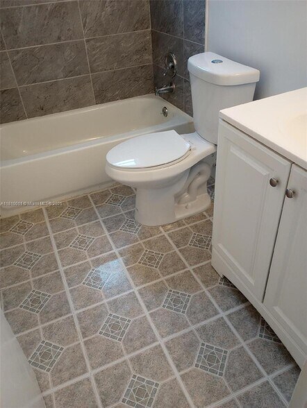 Building Photo - 5845 Blueberry Ct