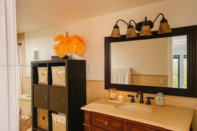 Building Photo - 7441 Bay Hill Dr