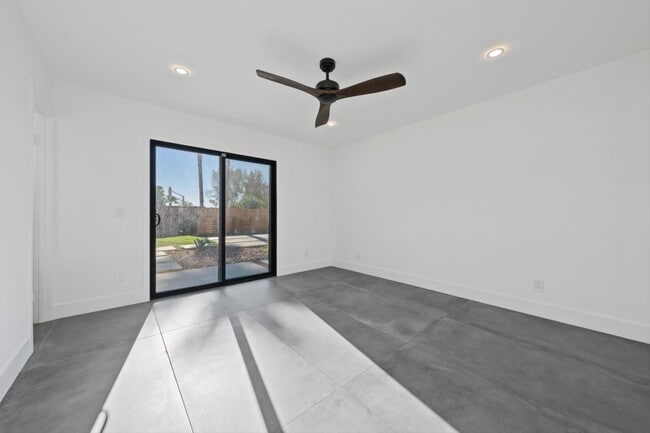 Building Photo - 2600 N Chuperosa Rd