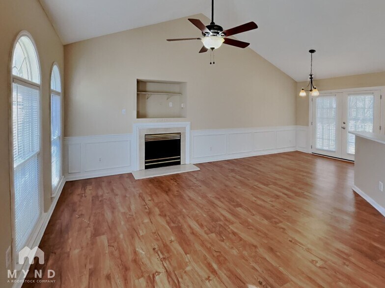 Building Photo - 11721 Long Forest Dr