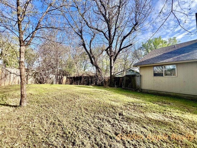 Building Photo - 4904 Cabob St