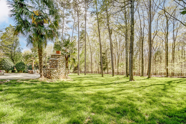 Building Photo - 1024 Patricians Ln