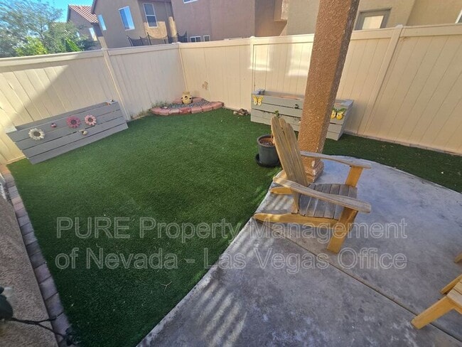 Building Photo - 9389 Black Wolf Ave