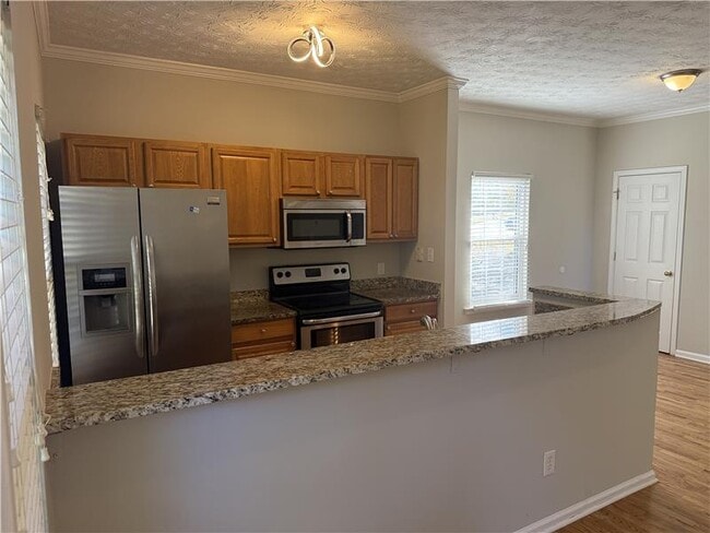 Building Photo - 27 Montgomery St SE