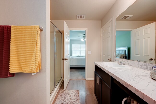 Building Photo - 23322 Dovetail Colony Ct