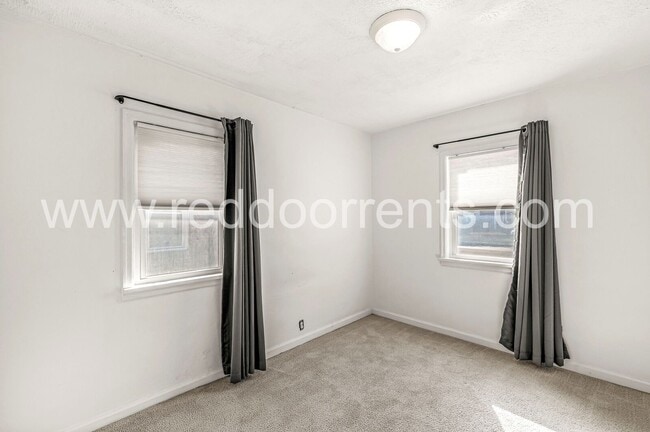 Building Photo - 1602 E 46th St