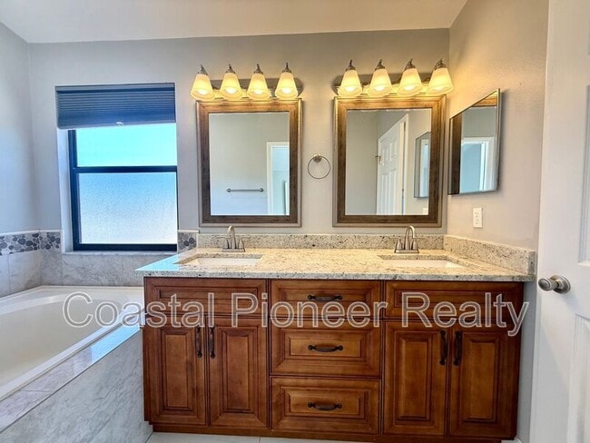 Building Photo - 8758 Huntfield St