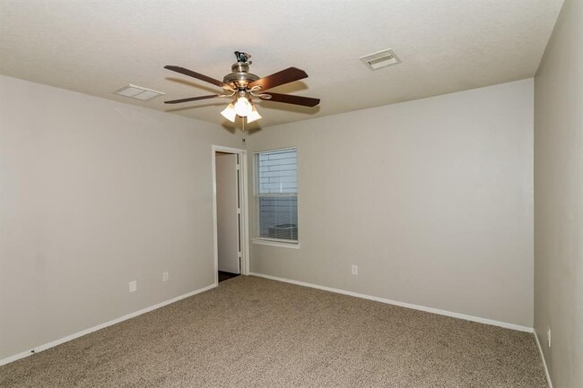 Building Photo - 20824 Patriot Park Ln