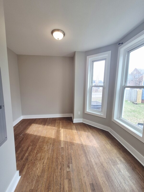 Building Photo - 1901 Fairmount Ave