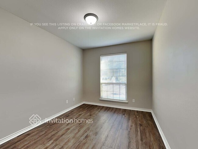 Building Photo - 137 Acadia Ln