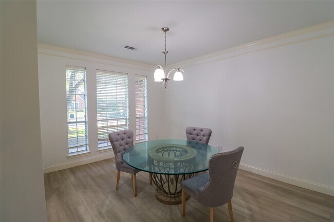Building Photo - 14311 Ragus Lake Dr