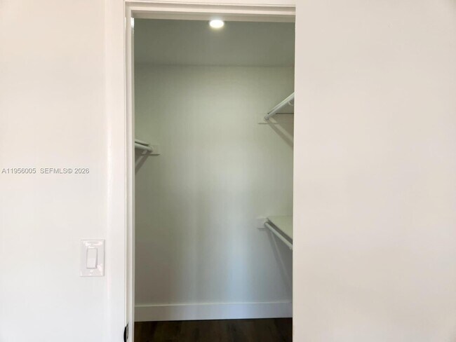 Building Photo - 295 NW 72nd Ave