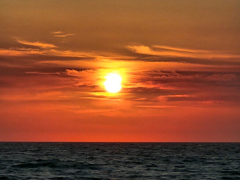 Building Photo - 17462 Front Beach Rd