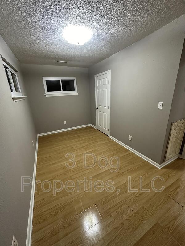 Building Photo - 2105 Rawlings St