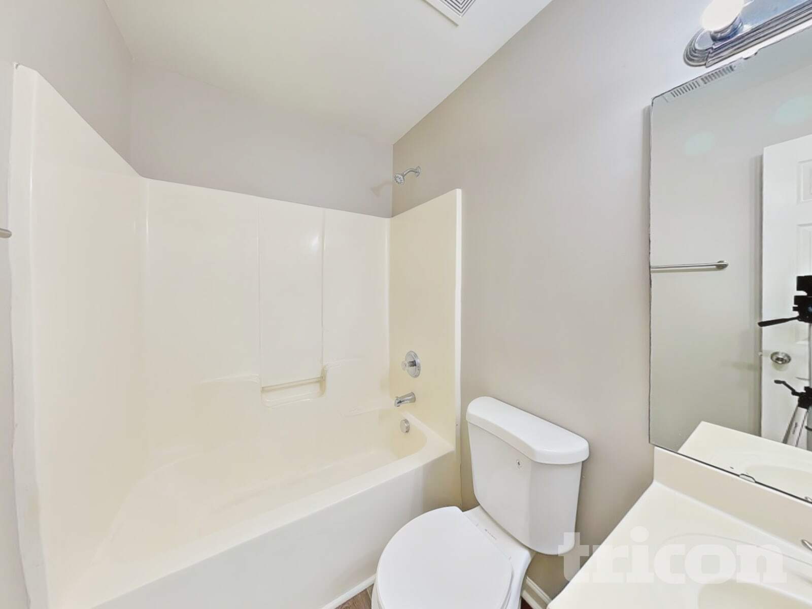 Building Photo - 1609 Extine Ln