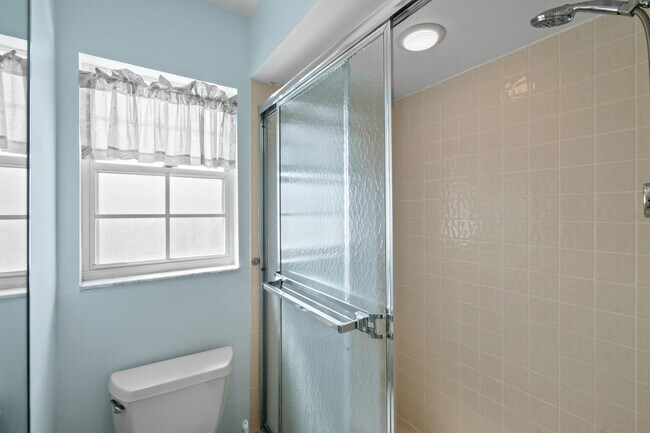 Building Photo - 1216 Ocean Dunes Cir