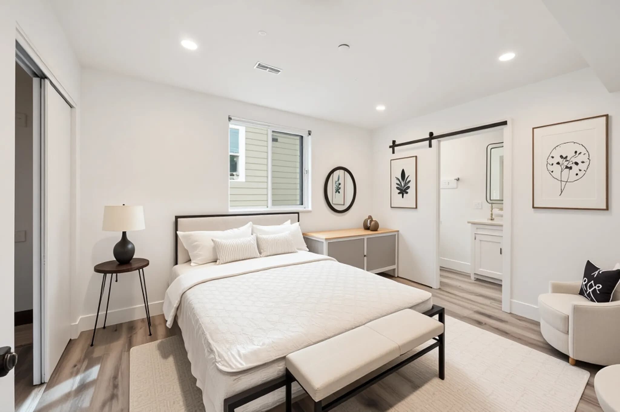 Building Photo - 1186 W 37th Pl