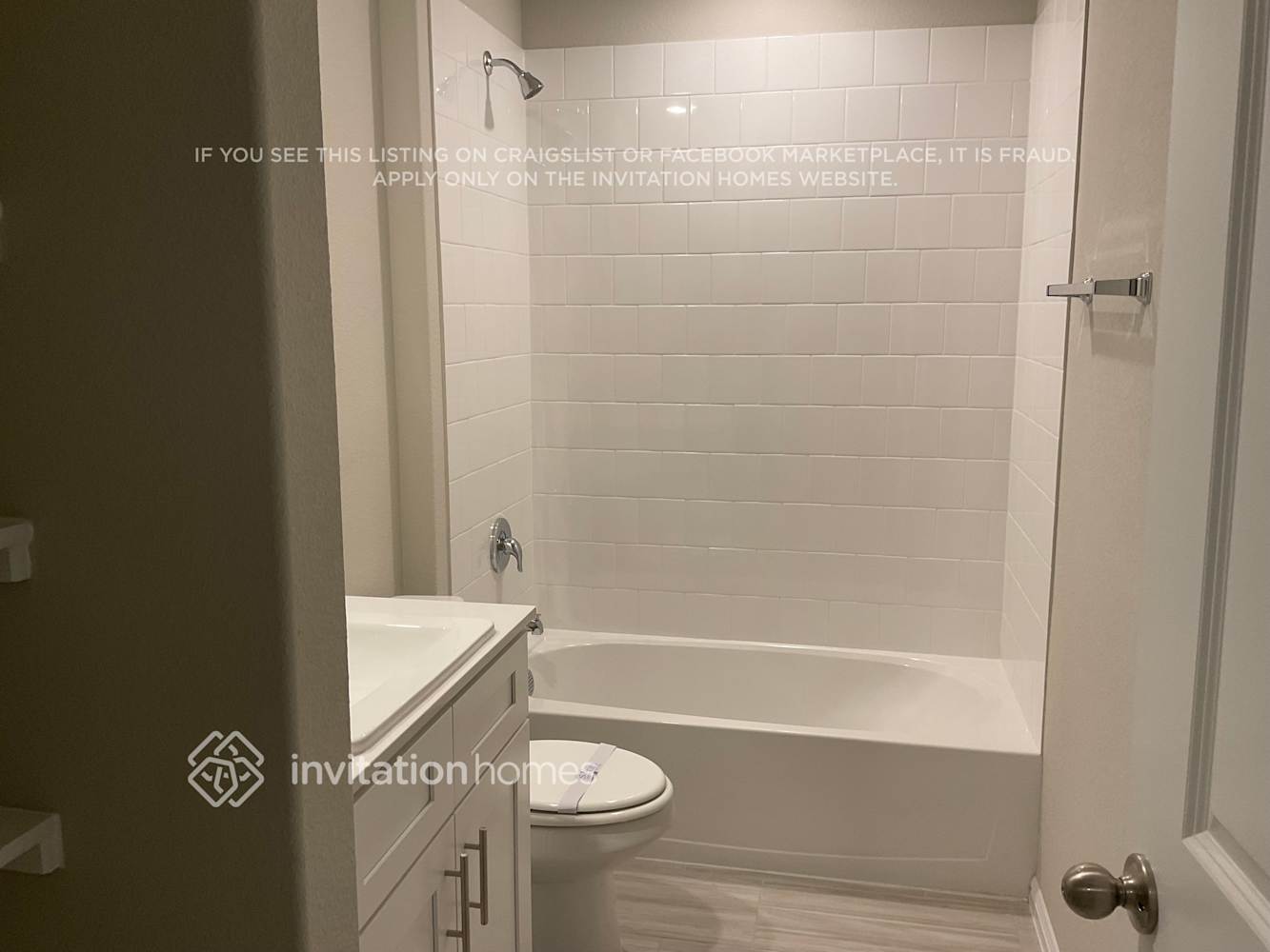 Building Photo - 433 Blanco Dr