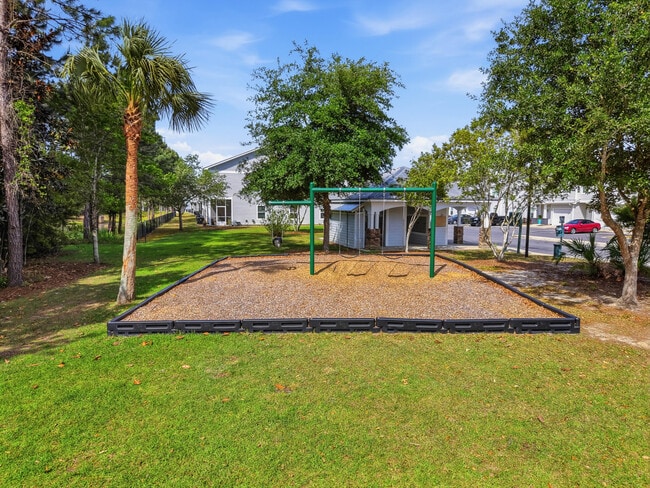 Building Photo - 246 N Sand Palm Rd