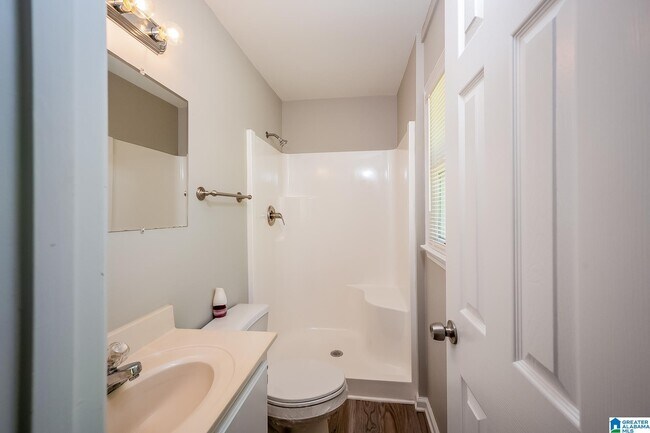 Building Photo - 1112 Kawanda Ln