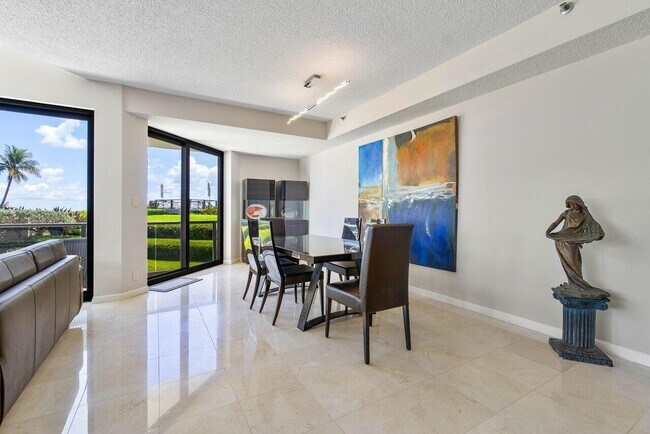 Building Photo - 3120 S Ocean Blvd