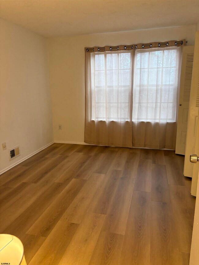 Building Photo - 113 Federal Ct