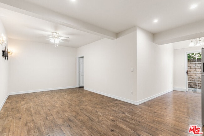 Building Photo - 9200 Wystone Ave