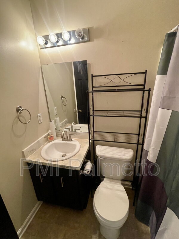 Building Photo - 221 Whixley Ln