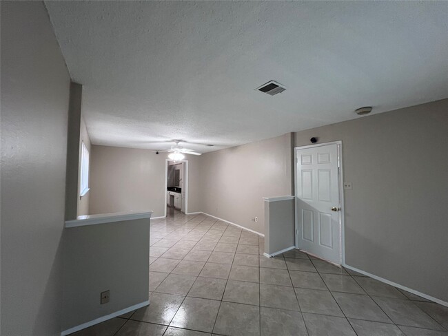 Building Photo - 22422 Elsinore Dr