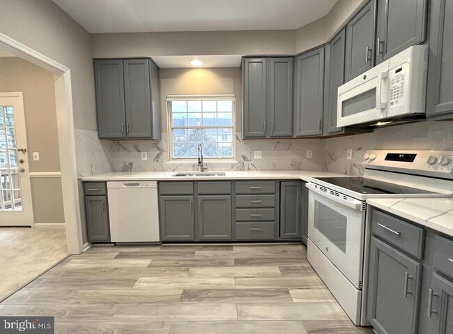 Building Photo - 2035 Madrillon Springs Ct