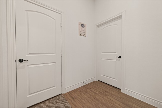 Building Photo - 7319 Woodlark Rdg Dr