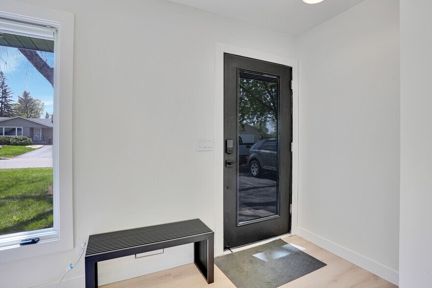 Building Photo - 3412 W 132nd St