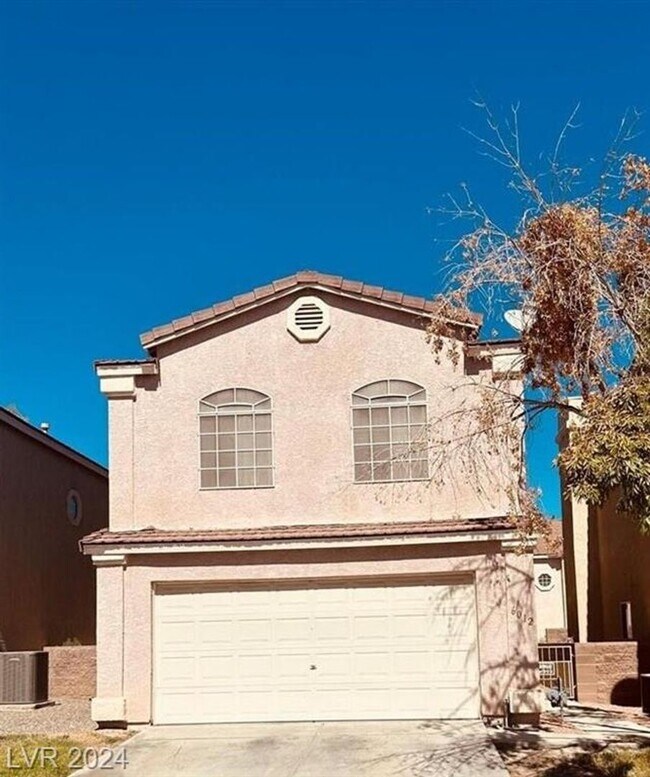 Primary Photo - 3 Bedrooms Home in Gated Community