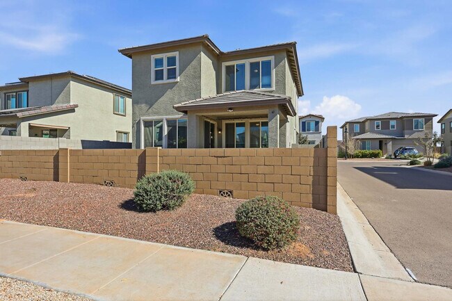 Building Photo - 997 S 150th Dr