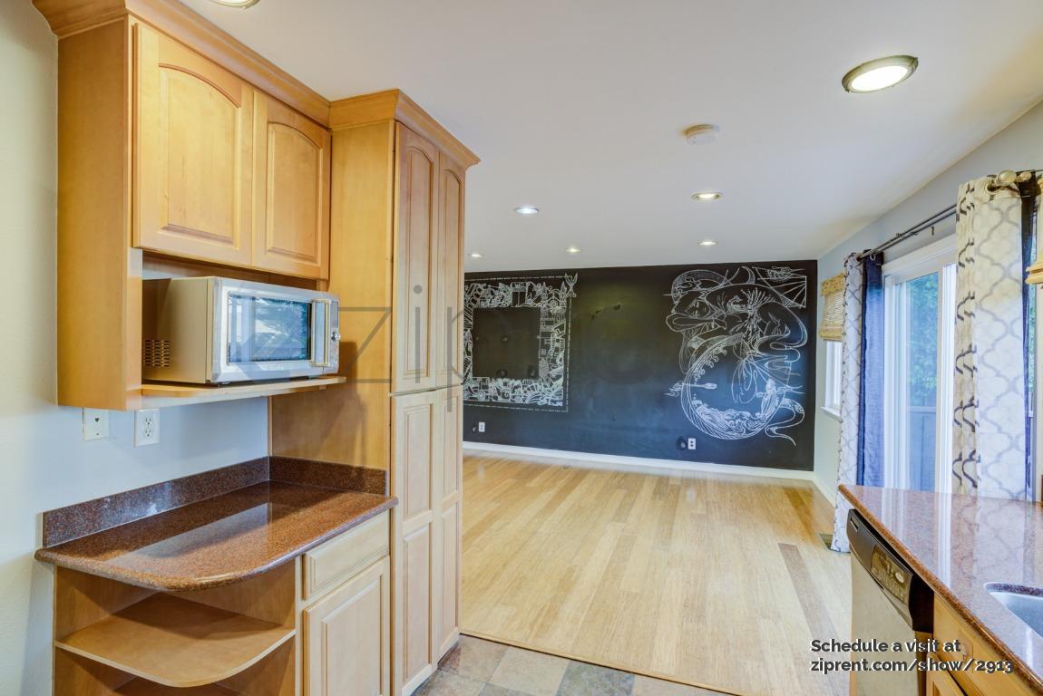 Building Photo - 3648 Gilbert Ct