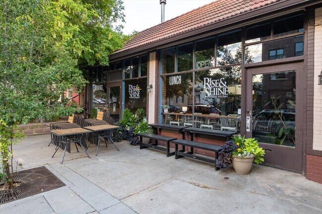 Building Photo - Beautiful West Wash Park home available NOW!